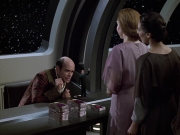 extant_StarTrek_VOY_6x13-Virtuoso_01690.jpg