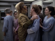 extant_StarTrek_VOY_6x13-Virtuoso_01715.jpg