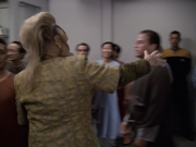 extant_StarTrek_VOY_6x13-Virtuoso_01718.jpg
