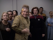 extant_StarTrek_VOY_6x13-Virtuoso_01723.jpg
