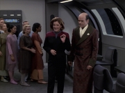 extant_StarTrek_VOY_6x13-Virtuoso_01751.jpg