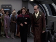 extant_StarTrek_VOY_6x13-Virtuoso_01752.jpg
