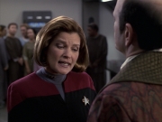 extant_StarTrek_VOY_6x13-Virtuoso_01781.jpg