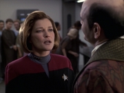 extant_StarTrek_VOY_6x13-Virtuoso_01796.jpg