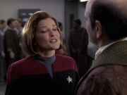 extant_StarTrek_VOY_6x13-Virtuoso_01818.jpg