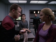 extant_StarTrek_VOY_6x13-Virtuoso_01837.jpg