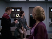 extant_StarTrek_VOY_6x13-Virtuoso_01840.jpg