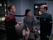 Filename=extant_StarTrek_VOY_6x13-Virtuoso_01852.jpg
Filesize=186KiB
Dimensions=1200x900
Date added=Dec 28, 2019 extant_StarTrek_VOY_6x13-Virtuoso_01852.jpg