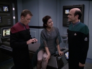 extant_StarTrek_VOY_6x13-Virtuoso_01854.jpg