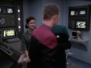 extant_StarTrek_VOY_6x13-Virtuoso_01862.jpg