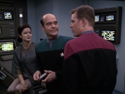 extant_StarTrek_VOY_6x13-Virtuoso_01864.jpg