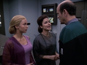 extant_StarTrek_VOY_6x13-Virtuoso_01891.jpg