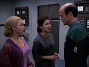 extant_StarTrek_VOY_6x13-Virtuoso_01898.jpg