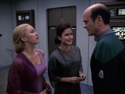 extant_StarTrek_VOY_6x13-Virtuoso_01899.jpg