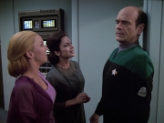 extant_StarTrek_VOY_6x13-Virtuoso_01910.jpg