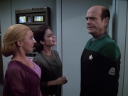 extant_StarTrek_VOY_6x13-Virtuoso_01912.jpg