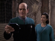 extant_StarTrek_VOY_6x13-Virtuoso_01958.jpg
