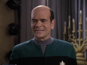 extant_StarTrek_VOY_6x13-Virtuoso_01976.jpg