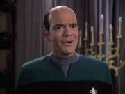 extant_StarTrek_VOY_6x13-Virtuoso_02012.jpg