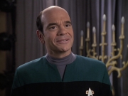 extant_StarTrek_VOY_6x13-Virtuoso_02018.jpg