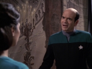 extant_StarTrek_VOY_6x13-Virtuoso_02041.jpg