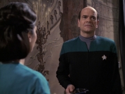extant_StarTrek_VOY_6x13-Virtuoso_02050.jpg