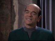 extant_StarTrek_VOY_6x13-Virtuoso_02059.jpg