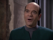 extant_StarTrek_VOY_6x13-Virtuoso_02075.jpg