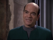 extant_StarTrek_VOY_6x13-Virtuoso_02078.jpg