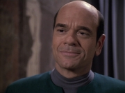 extant_StarTrek_VOY_6x13-Virtuoso_02117.jpg