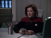 extant_StarTrek_VOY_6x13-Virtuoso_02141.jpg