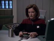 extant_StarTrek_VOY_6x13-Virtuoso_02146.jpg