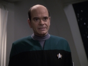 extant_StarTrek_VOY_6x13-Virtuoso_02176.jpg