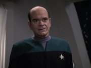 extant_StarTrek_VOY_6x13-Virtuoso_02196.jpg