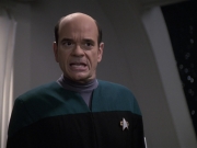 extant_StarTrek_VOY_6x13-Virtuoso_02202.jpg