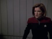 extant_StarTrek_VOY_6x13-Virtuoso_02223.jpg