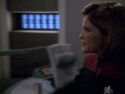 Filename=extant_StarTrek_VOY_6x13-Virtuoso_02225.jpg
Filesize=135KiB
Dimensions=1200x900
Date added=Dec 28, 2019 extant_StarTrek_VOY_6x13-Virtuoso_02225.jpg