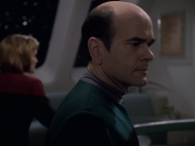 extant_StarTrek_VOY_6x13-Virtuoso_02230.jpg
