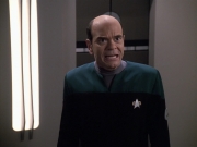 extant_StarTrek_VOY_6x13-Virtuoso_02239.jpg
