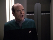 extant_StarTrek_VOY_6x13-Virtuoso_02255.jpg