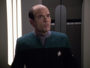 extant_StarTrek_VOY_6x13-Virtuoso_02261.jpg