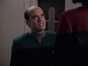 extant_StarTrek_VOY_6x13-Virtuoso_02275.jpg