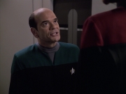extant_StarTrek_VOY_6x13-Virtuoso_02279.jpg