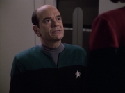 extant_StarTrek_VOY_6x13-Virtuoso_02290.jpg