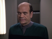 extant_StarTrek_VOY_6x13-Virtuoso_02342.jpg