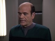 extant_StarTrek_VOY_6x13-Virtuoso_02343.jpg