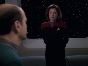 extant_StarTrek_VOY_6x13-Virtuoso_02347.jpg