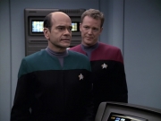Filename=extant_StarTrek_VOY_6x13-Virtuoso_02434.jpg
Filesize=130KiB
Dimensions=1200x900
Date added=Dec 28, 2019 extant_StarTrek_VOY_6x13-Virtuoso_02434.jpg