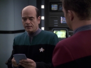 Filename=extant_StarTrek_VOY_6x13-Virtuoso_02470.jpg
Filesize=141KiB
Dimensions=1200x900
Date added=Dec 28, 2019 extant_StarTrek_VOY_6x13-Virtuoso_02470.jpg