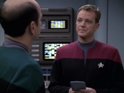 Filename=extant_StarTrek_VOY_6x13-Virtuoso_02480.jpg
Filesize=144KiB
Dimensions=1200x900
Date added=Dec 28, 2019 extant_StarTrek_VOY_6x13-Virtuoso_02480.jpg